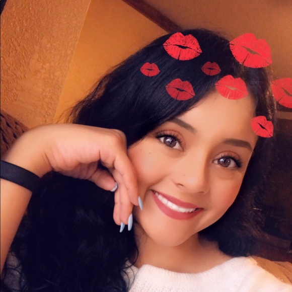 Meet your Posher, Yamileth - Picture 1 of 1